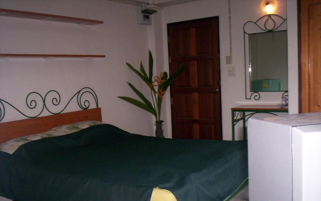 Baankhunmae Apartment Bangkok Pokój zdjęcie