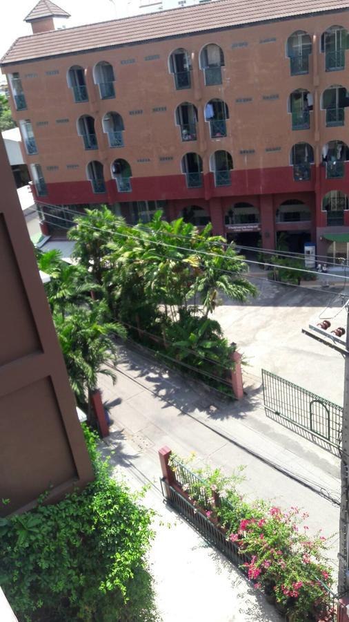 Baankhunmae Apartment Bangkok Zewnętrze zdjęcie